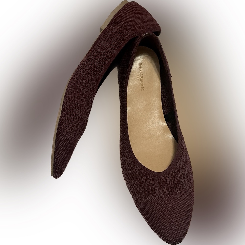 Banana Republic knit flats, size 10, Burgundy